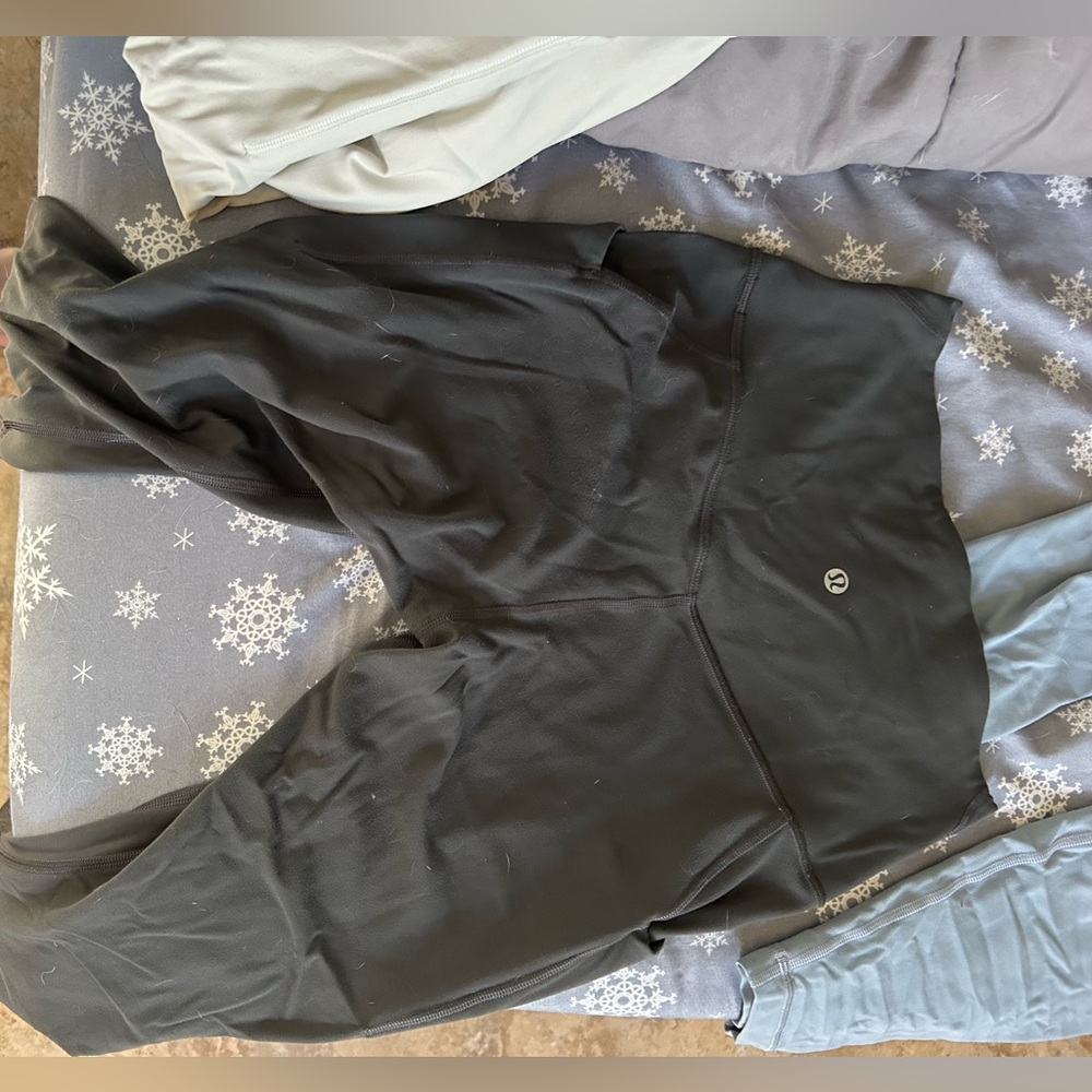 Dark grey Lulu Lemon